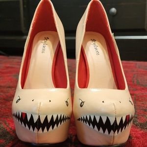 Styluxe women's shark shoes